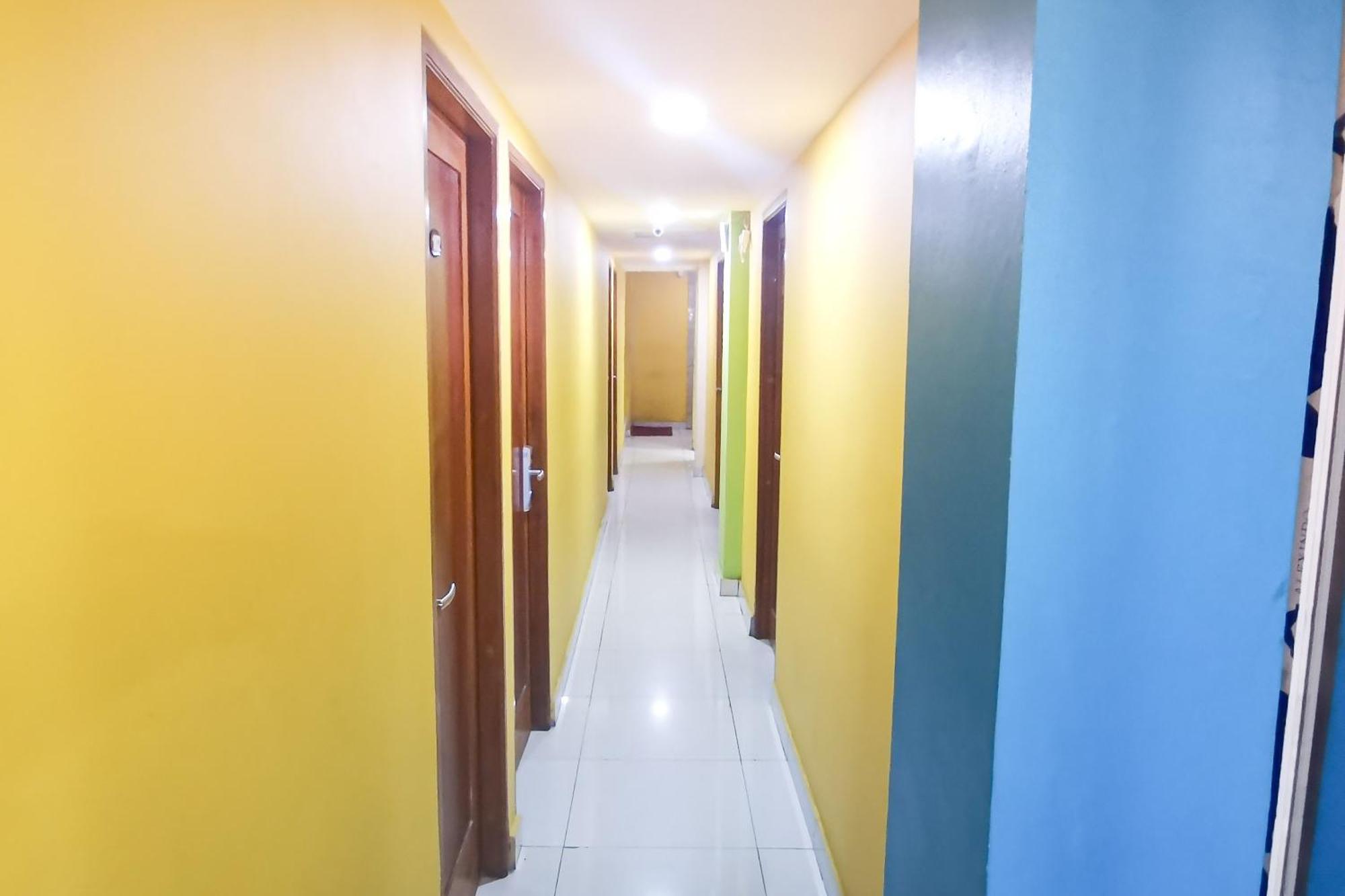 Tng Hotel Redpartner Jakarta Kültér fotó
